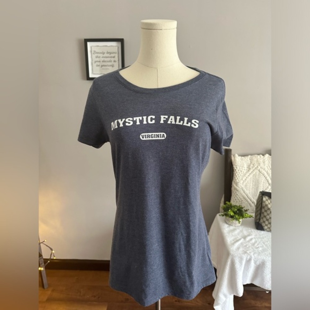 Mystic Falls T shirt - Picture 3 of 4